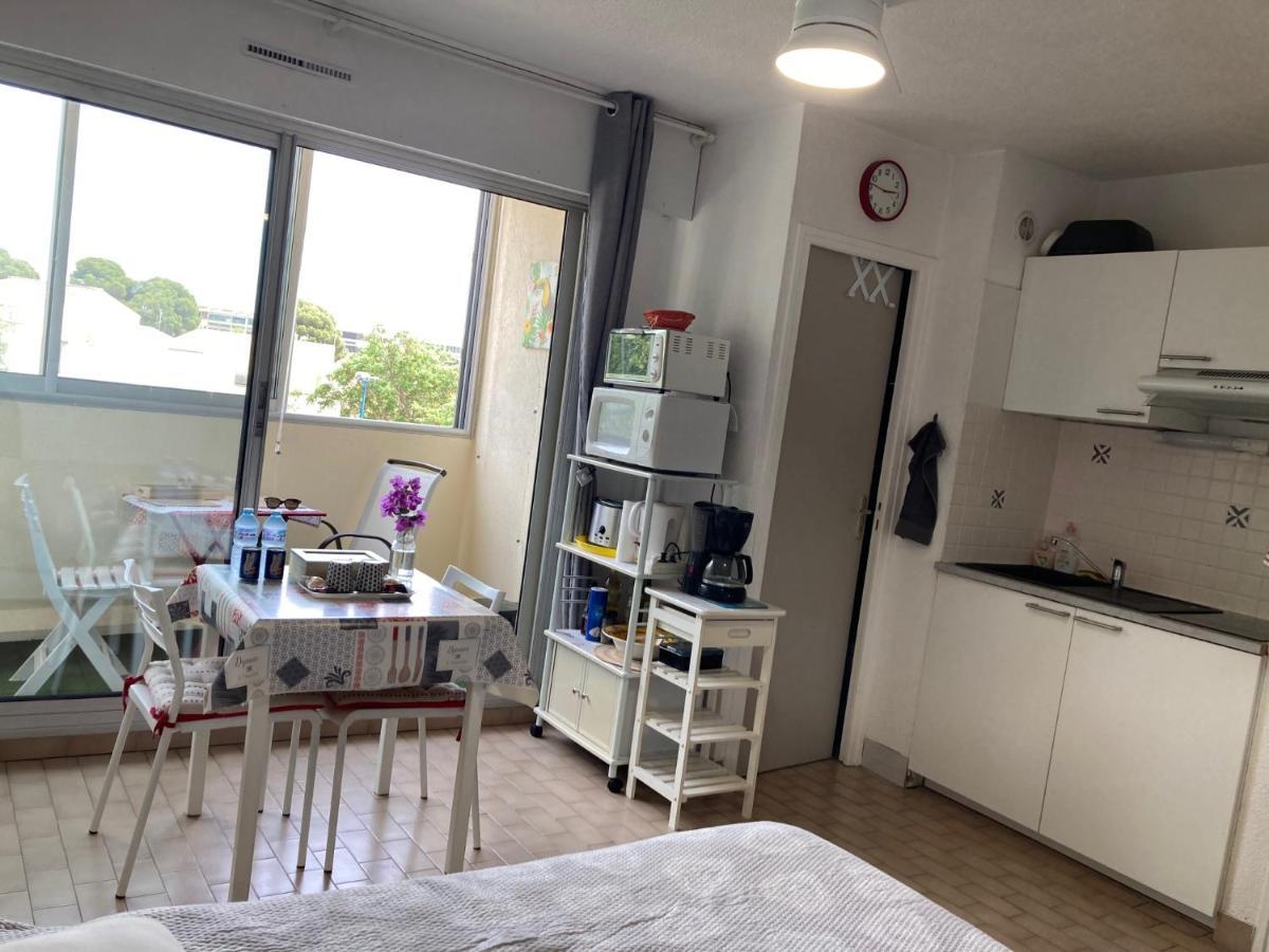 Appartement STUDIO CONFORT ET LUMINEUX avec LOGGIA ET PARKING PRIVE à Balaruc-les-Bains Extérieur photo